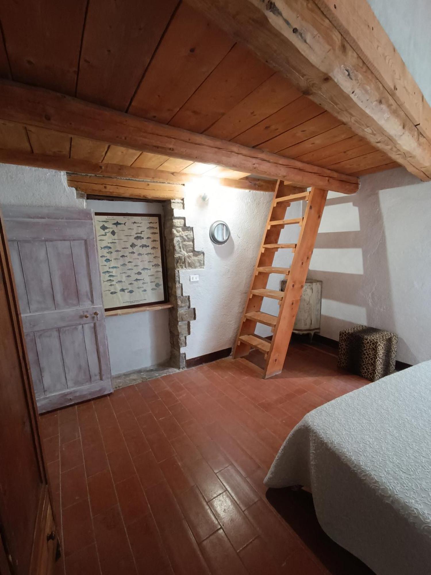 Pilgrim Rooms Gubbio Camera foto